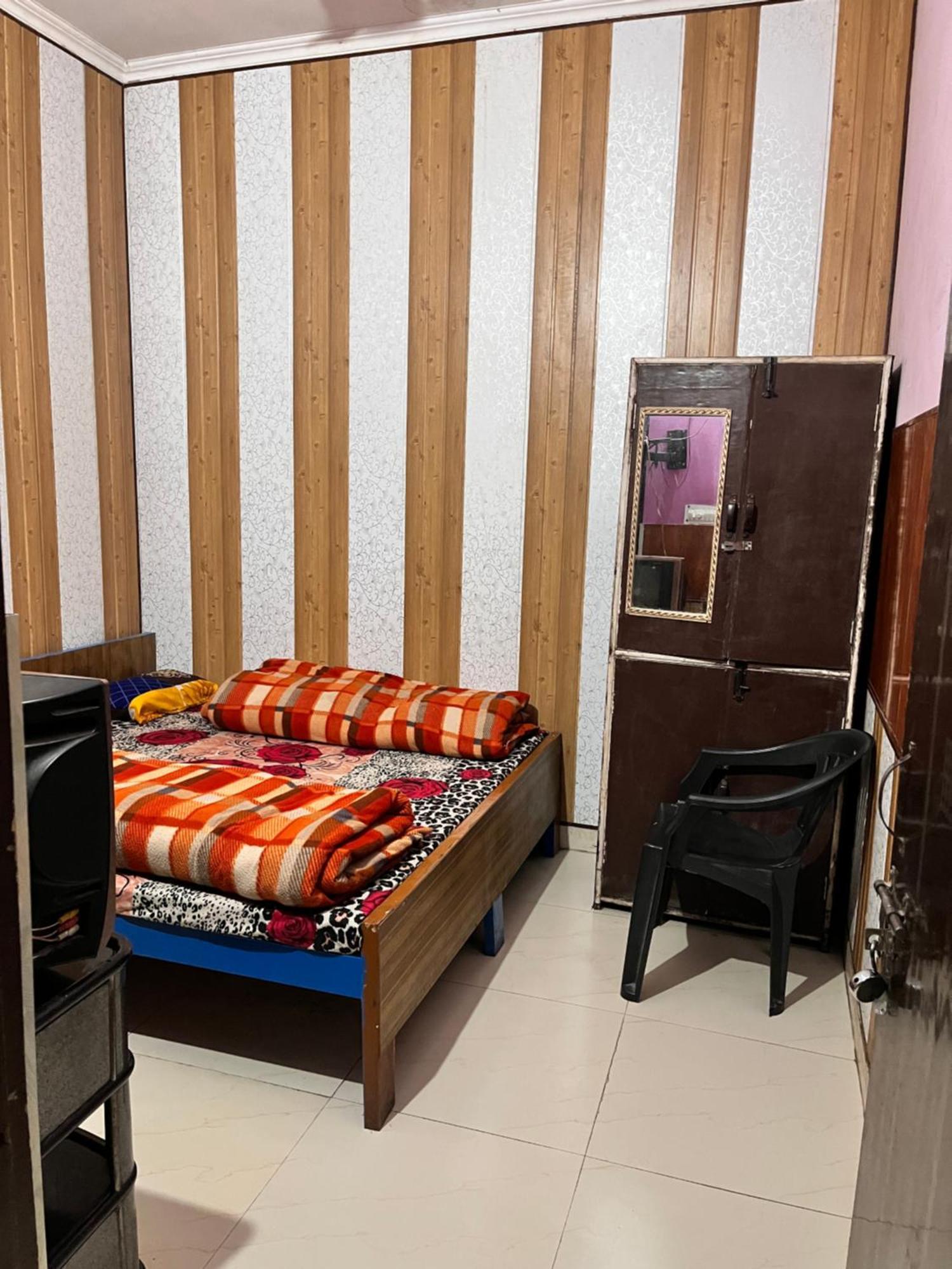 Hotel Pushpanjali Haldwāni Exterior photo
